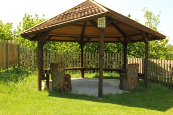 Glamping cooking shelter
